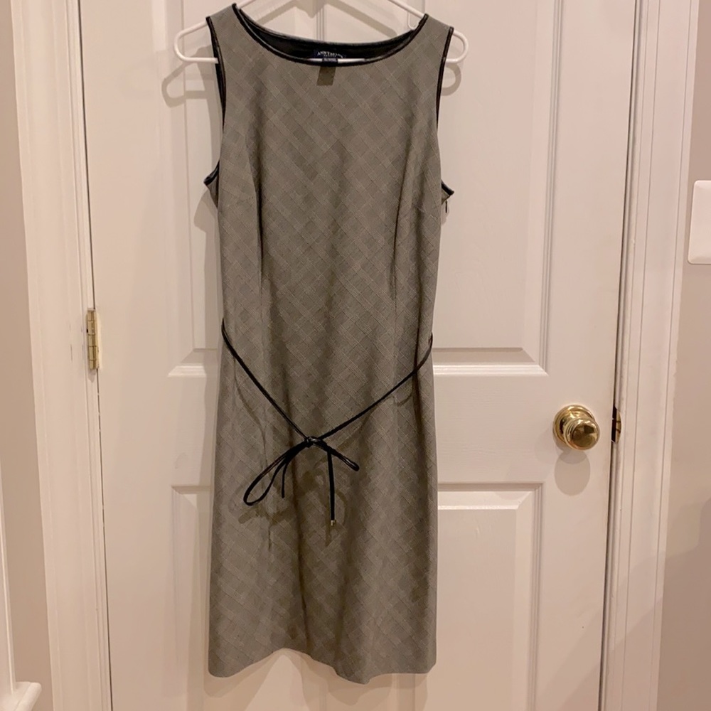 Ann Taylor Grey/Black patterned dress 14P
